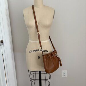 MICHAEL Michael Kors Gold Hardware Luggage Brown Leather Ring Tote Crossbody Bag